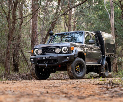 ARB STEALTHBAR TOYOTA 79 CON PARAFANGHI