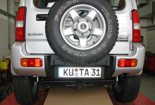 SNO-WAY KIT MONTAGGIO FISSO SPARGISALE 100L PER SUZUKI JIMNY